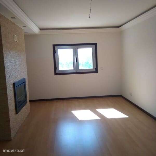 Excelente T2 com garagem!-9