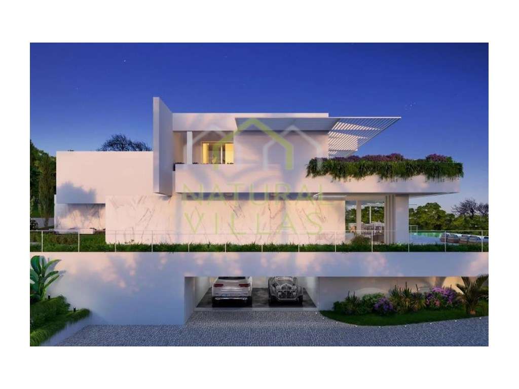 Duas Moradias Isoladas T5 e T3 na zona de Loulé-16