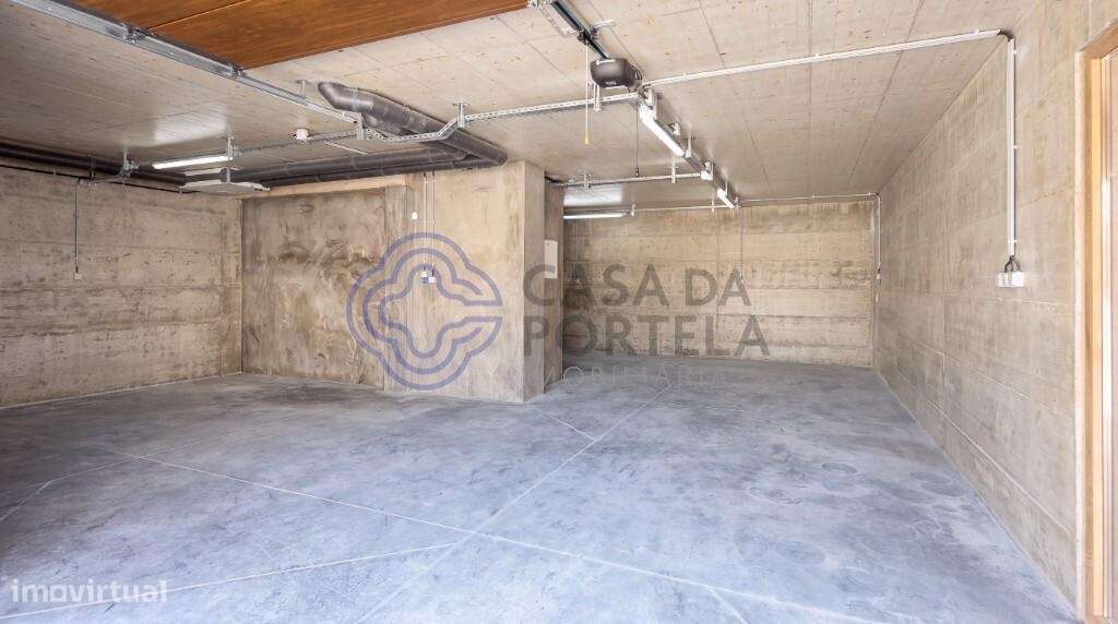 Moradia T4 com3 suites isolada-45