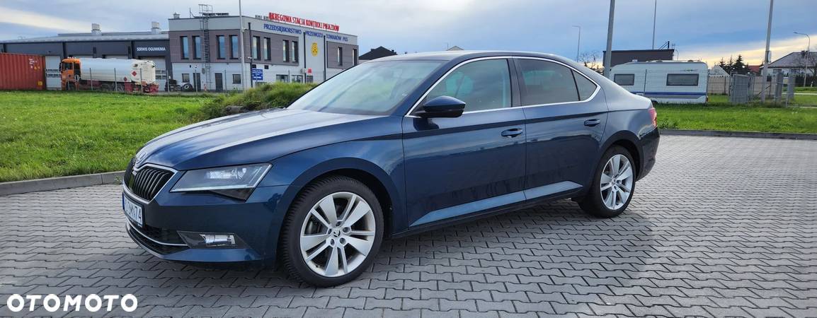 Skoda Superb 2.0 TDI Ambition - 5