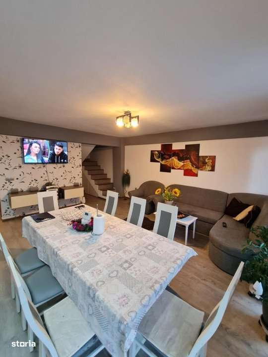 Apartament mobilat si utilat, 4 camere, garaj si parcare, la 5 minute - Imagine principală: 3/12