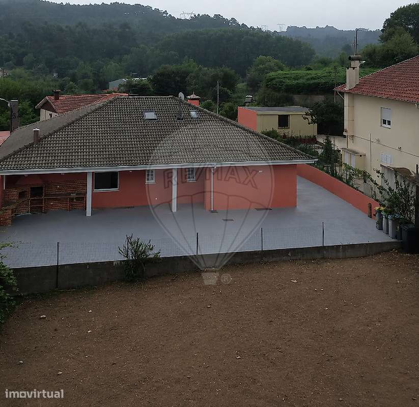 Moradia T4 para venda-25