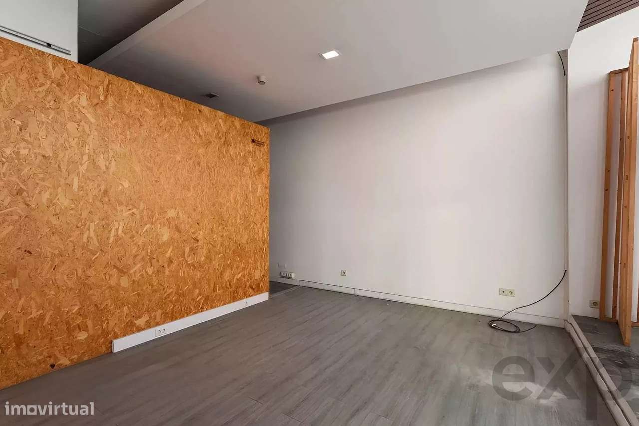 Loja versátil para comércio ou serviços na Rua de Santa Catarina - Grande imagem: 3/29