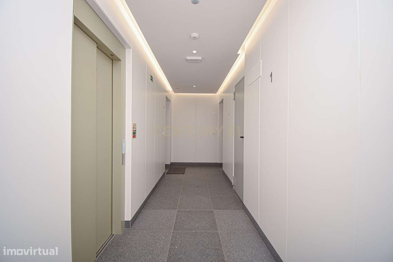 Apartamento T3 em Empreendimento Varandas da Torre em Carcavelos (Nova-19