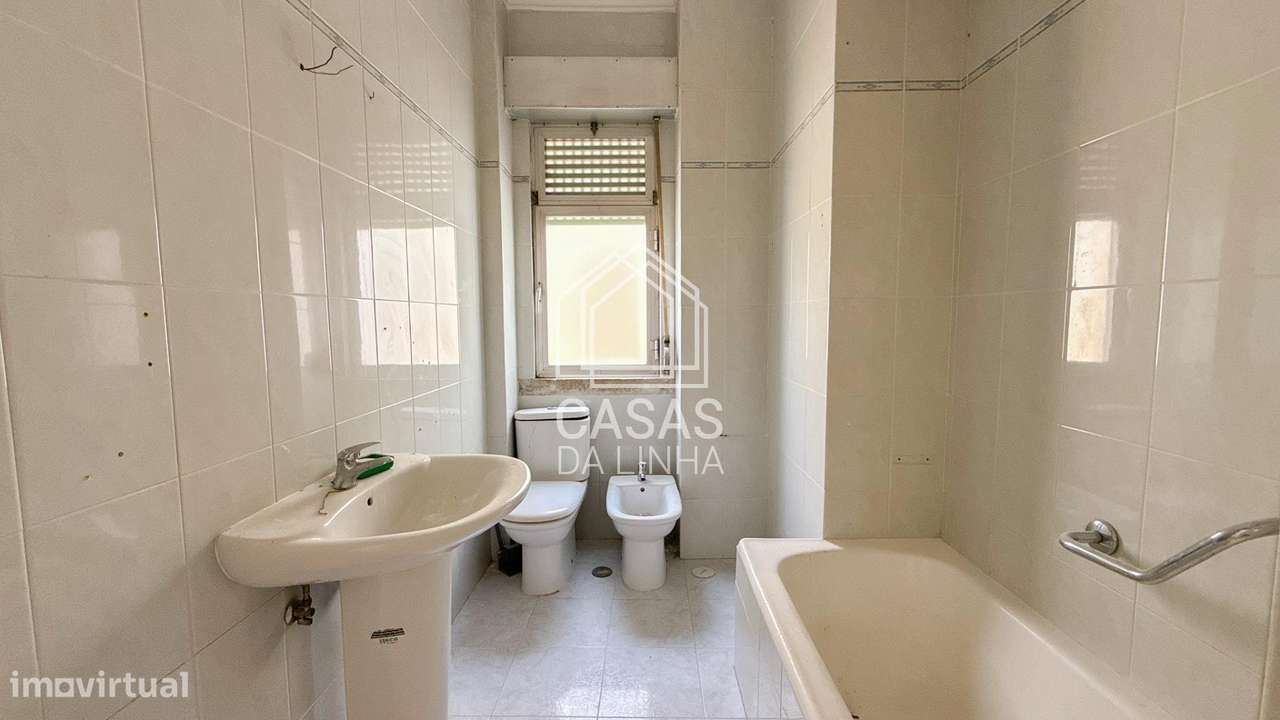 Apartamento T6 no Parque Eduardo VII - Lisboa-17
