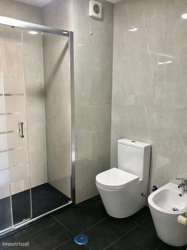 Apartamento T3 Mobilado de Sonho em São Vicente-13