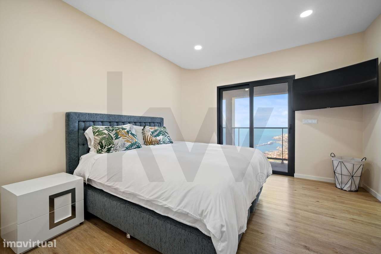 Moradia T4 com piscina e vista oceano, São Gonçalo, Funchal-51