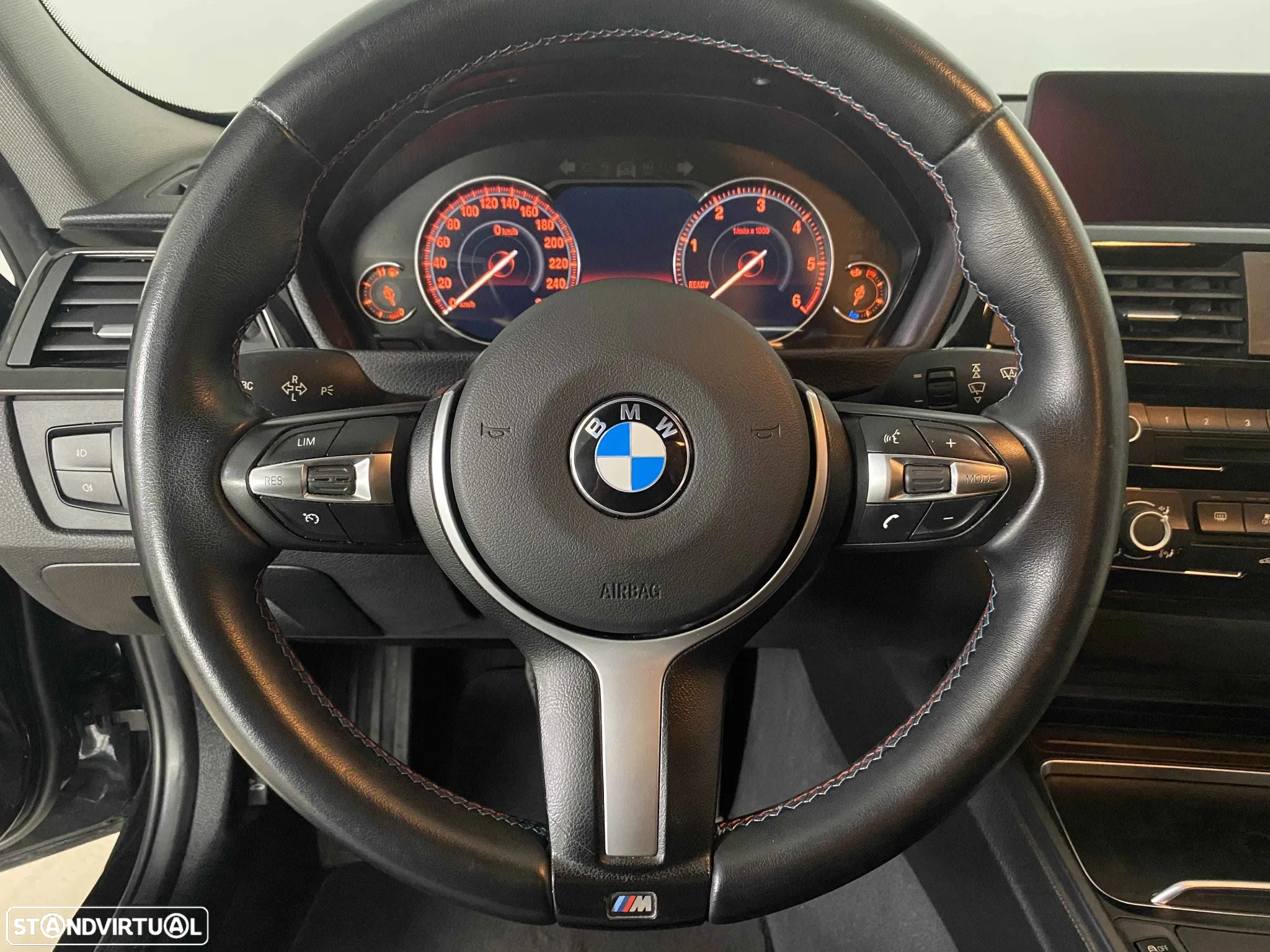 BMW 318 d Auto - 11