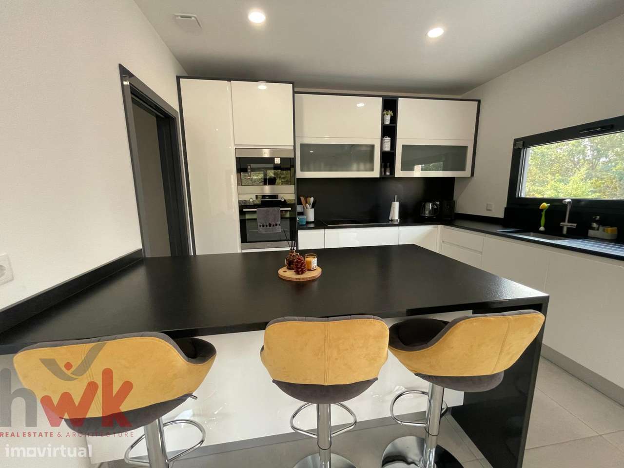 Moradia Nova T4+1 com Terreno-10