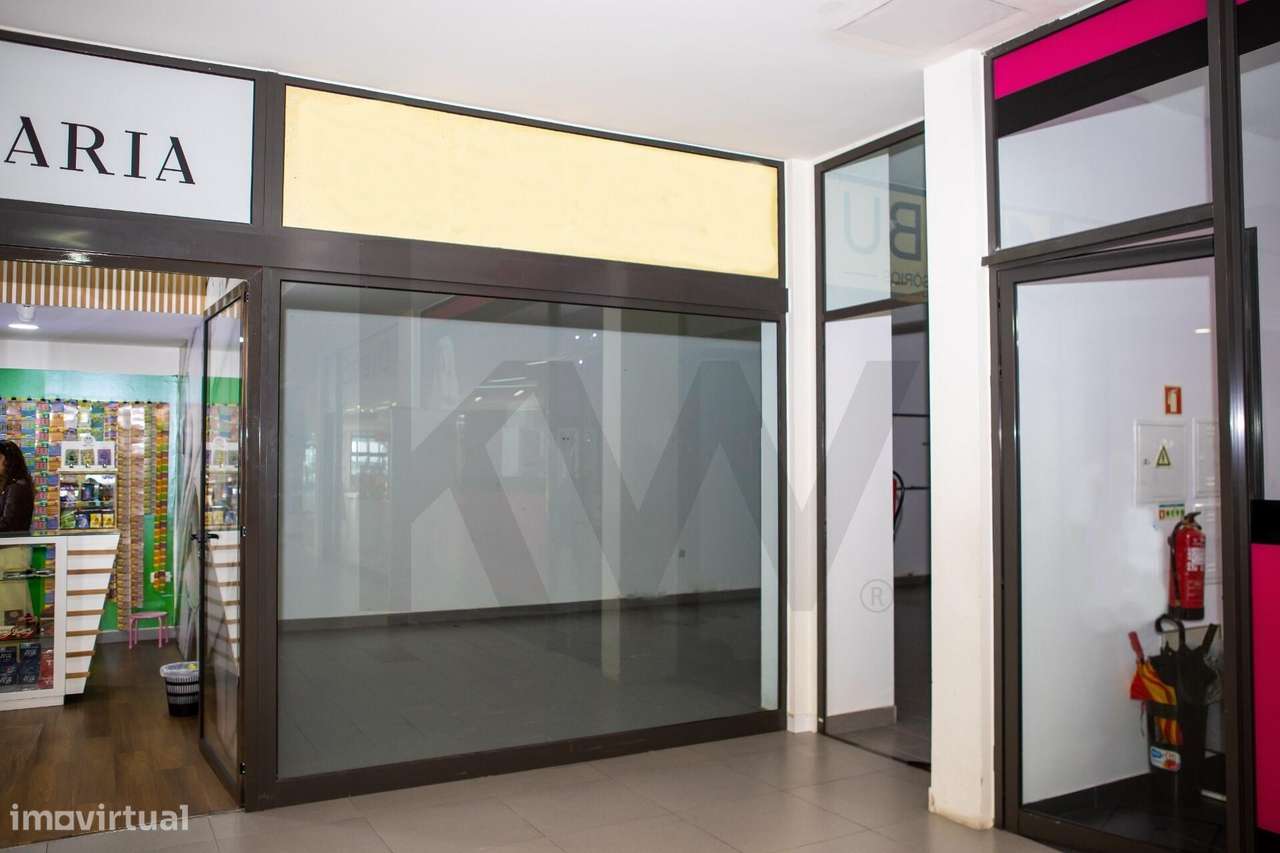 Oportunidade de Investimento: Espaço Comercial/Serviços com fluxo gara - Grande imagem: 5/11