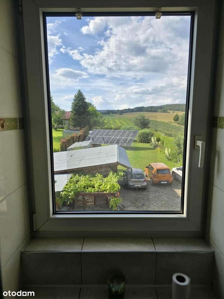 dom z dużą działką-16