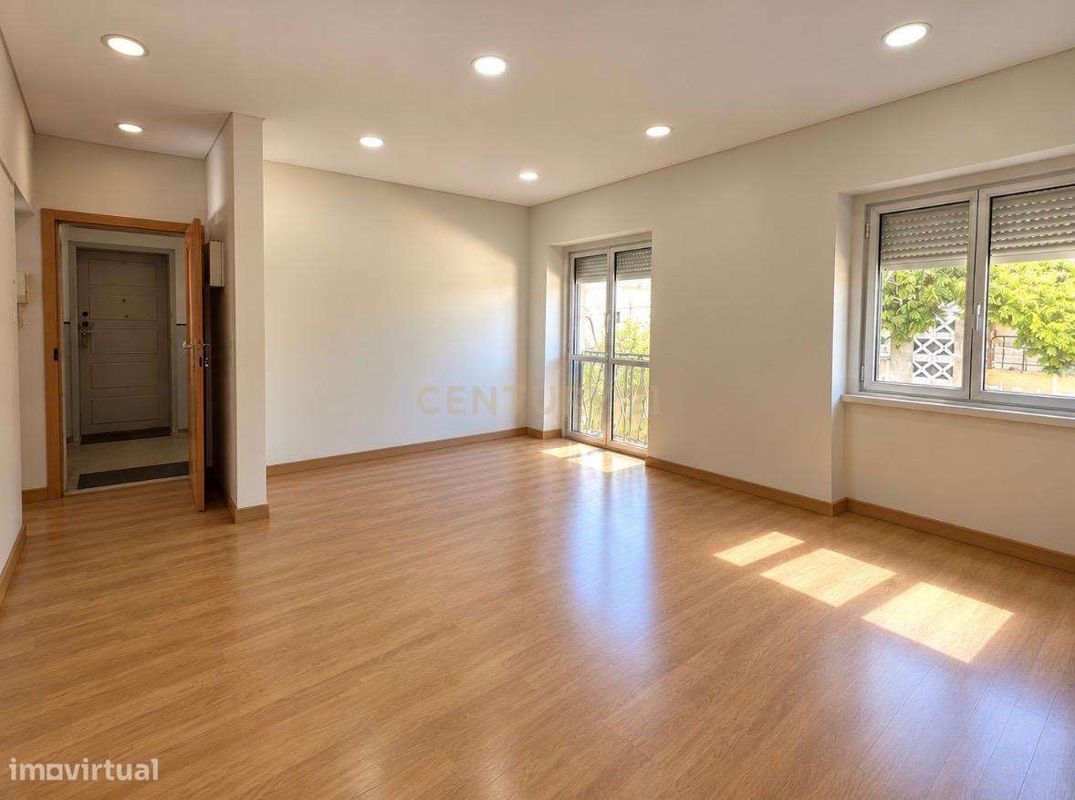 Apartamento T3 em Alvalade, Lisboa-0