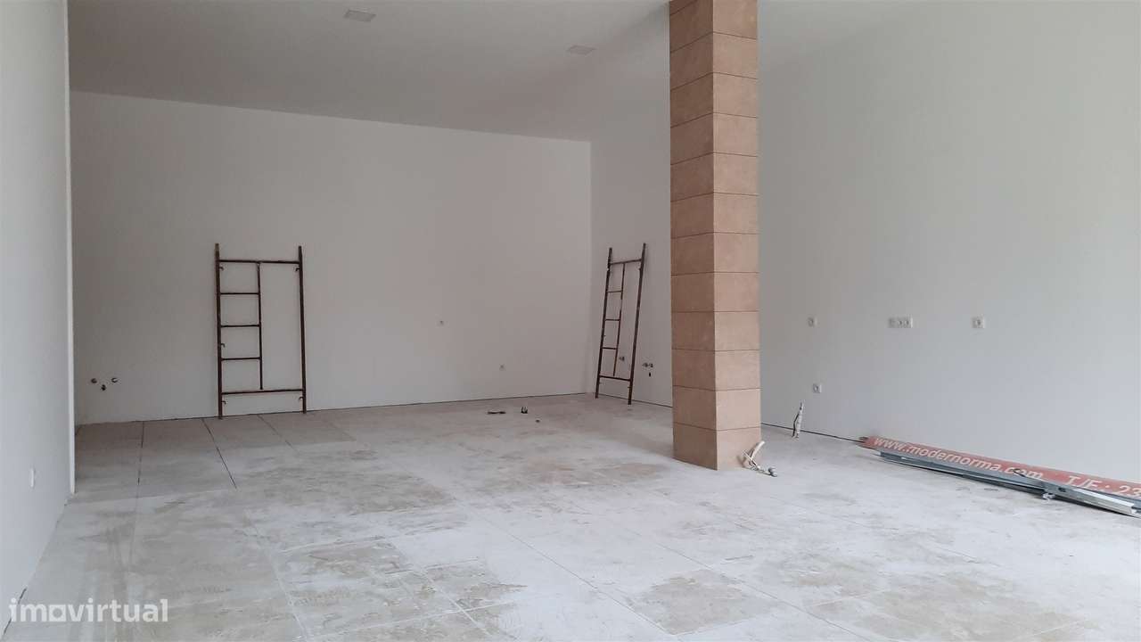 Loja  Arrendamento em Viseu,Viseu - Grande imagem: 4/4