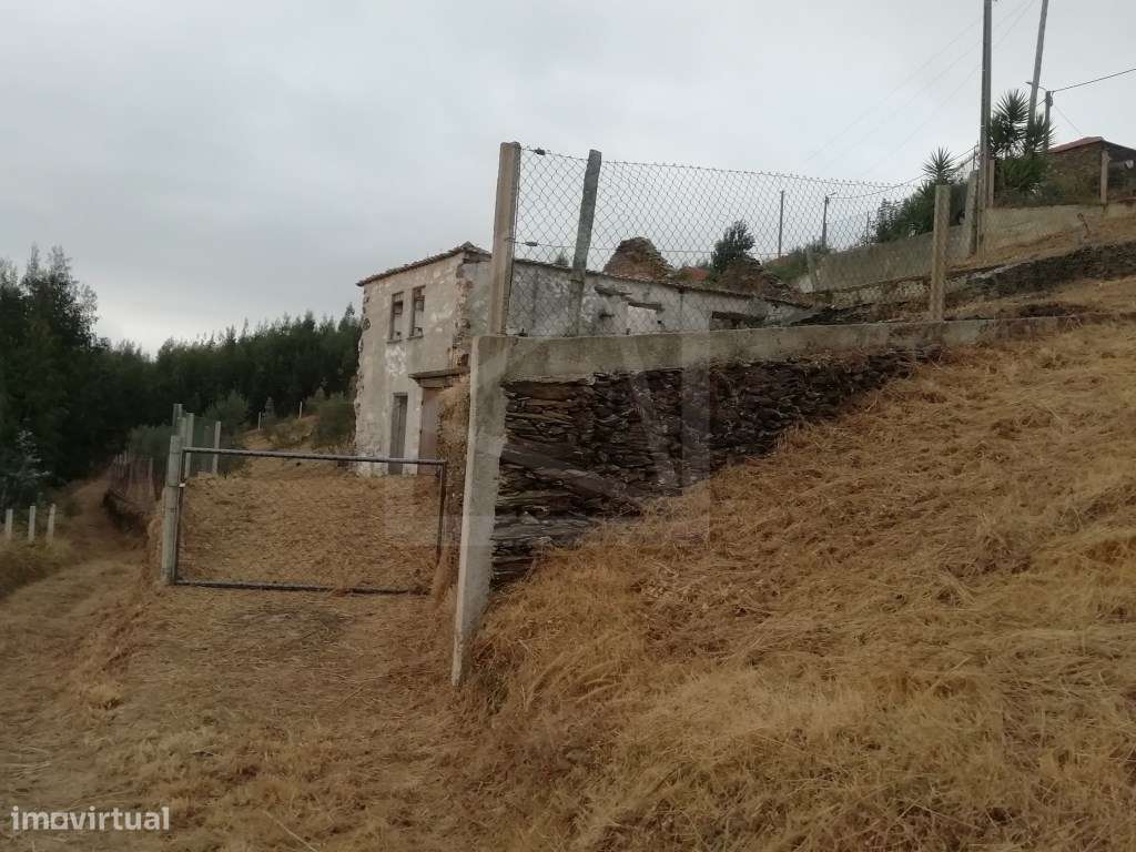 Terreno em Castelo de Paiva - Grande imagem: 4/8
