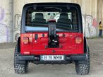 Jeep Wrangler - 4