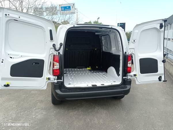 Opel Combo E - 8