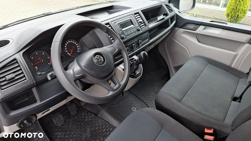 Volkswagen Transporter - 9