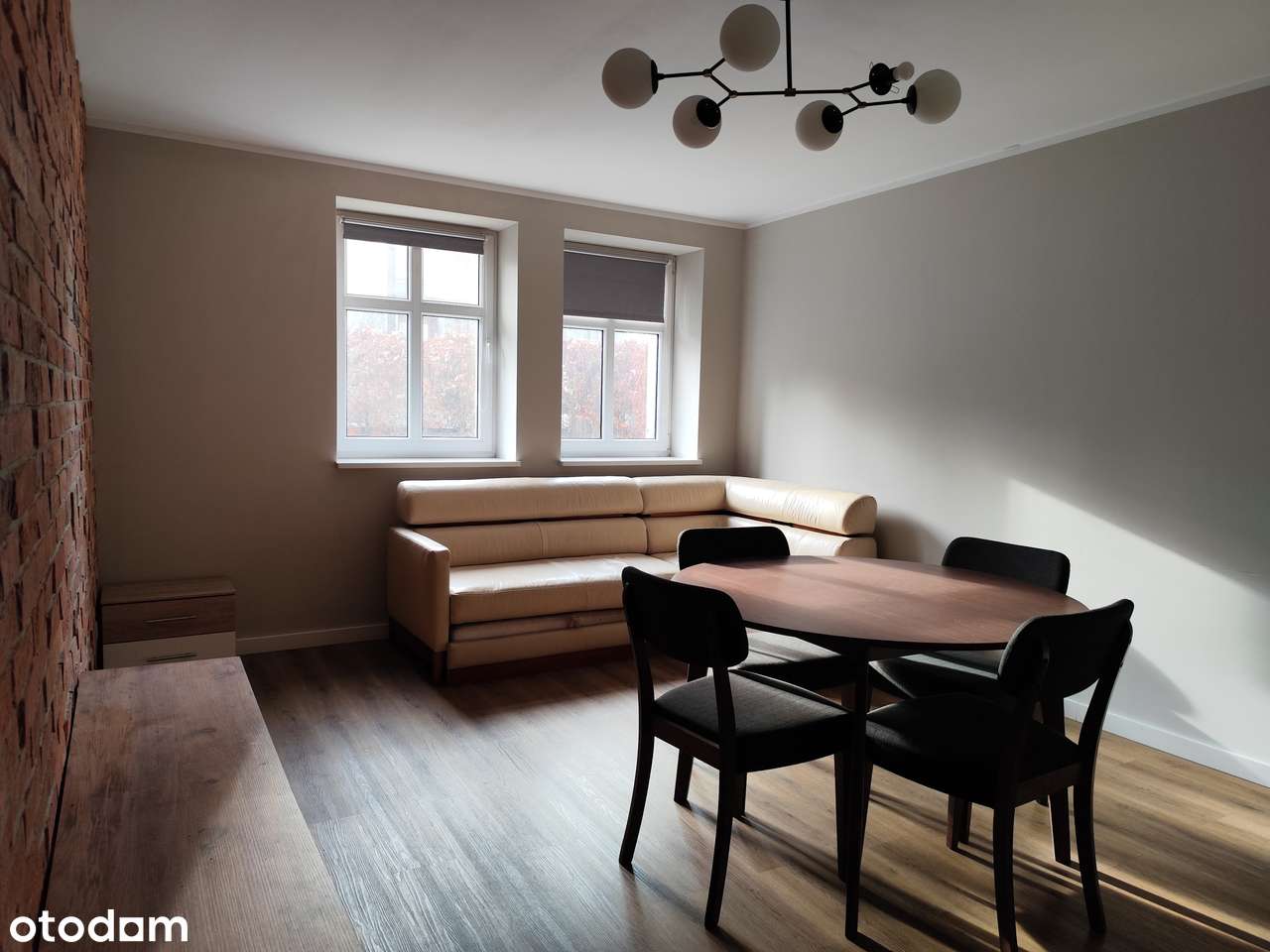 77 m2, 2 pokoje, ogrzewanie gazowe (podłogowe) - BYTOM Knajfeld-1