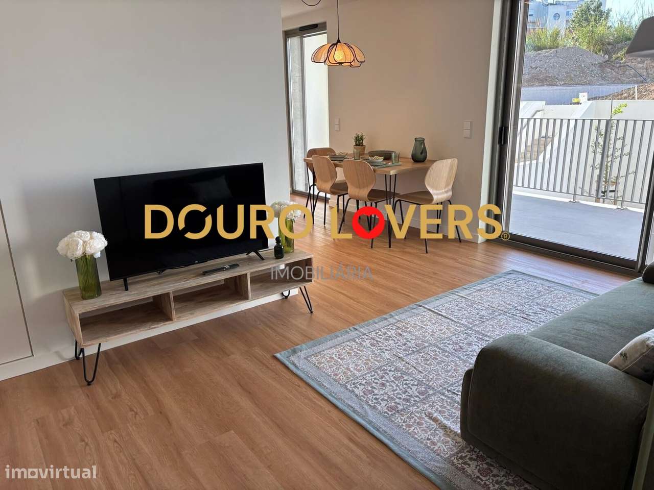 Arrendamento T1 Novo | condomínio fechado | varanda de 34 m2 |... - Grande imagem: 3/10