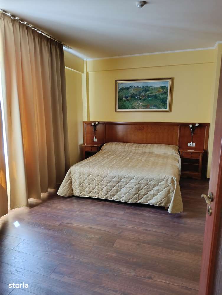 Hotel ultracentral, 4stele, piscina, parcare, Oradea-3