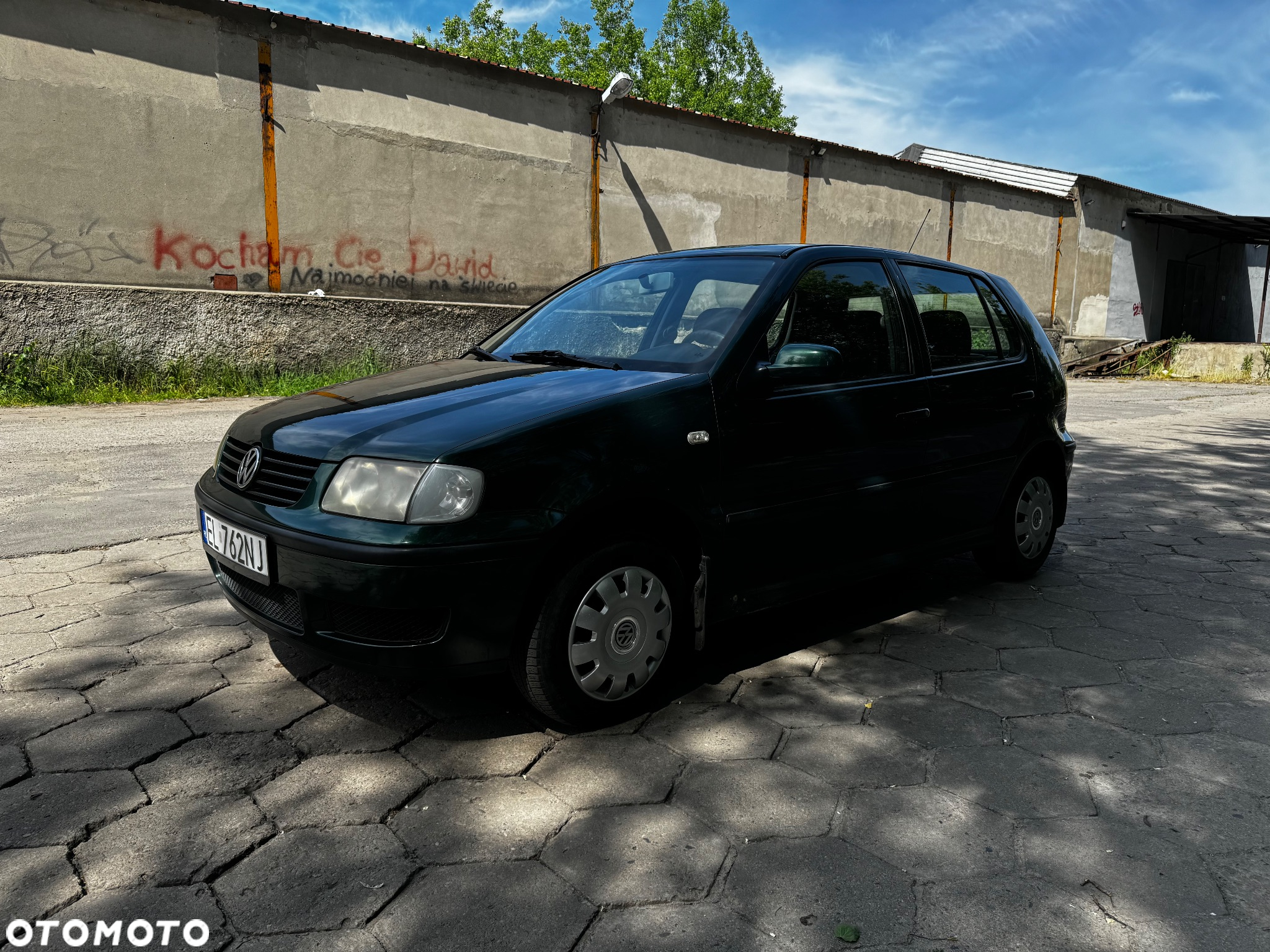 Volkswagen Polo 1.4 16V Comfortline - 2