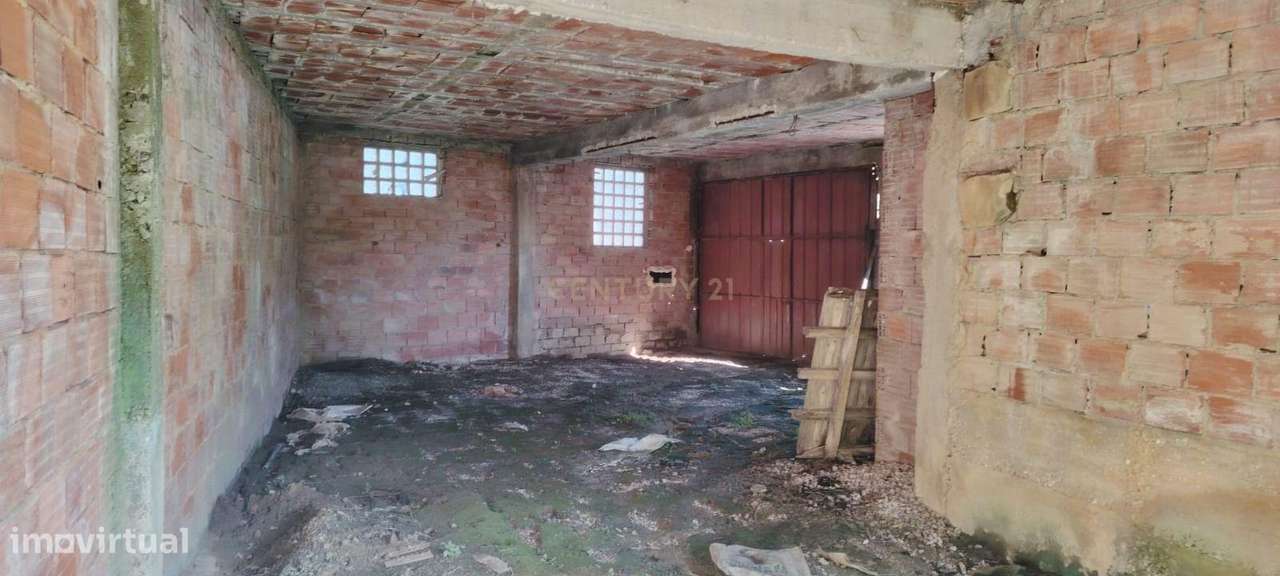 Moradia em fase construção em Ribeira de Matacães (Torres Vedras) - Grande imagem: 5/14