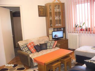 Apartament cu 3 camere in Vasile Aaron