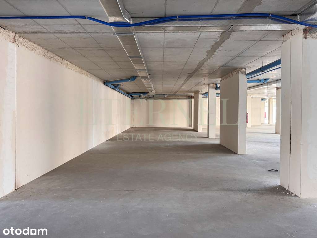 Inwestycyjny lokal z pozwoleniem na mieszkania-6