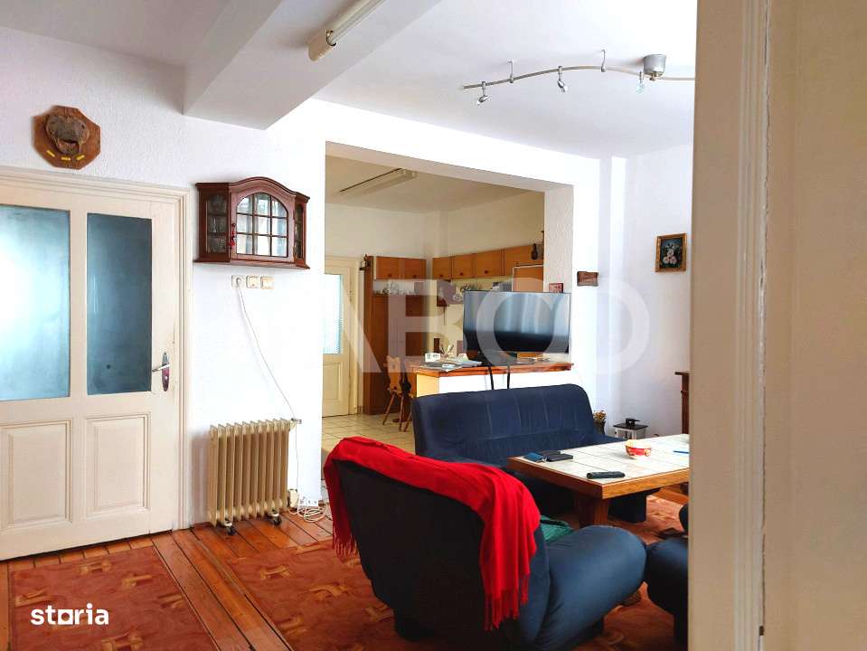 Proprietate 253 mp  pretabila Casa Pensiune Gradinita  980 mp teren - Imagine principală: 5/19