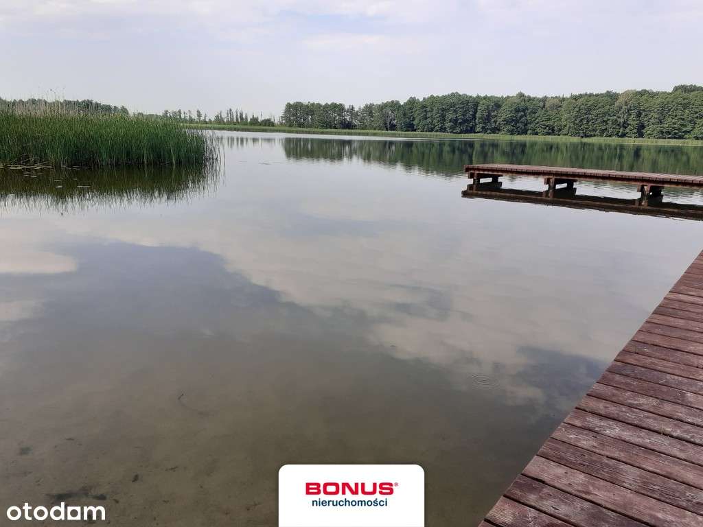 Działki z linią brzegową 3000-7