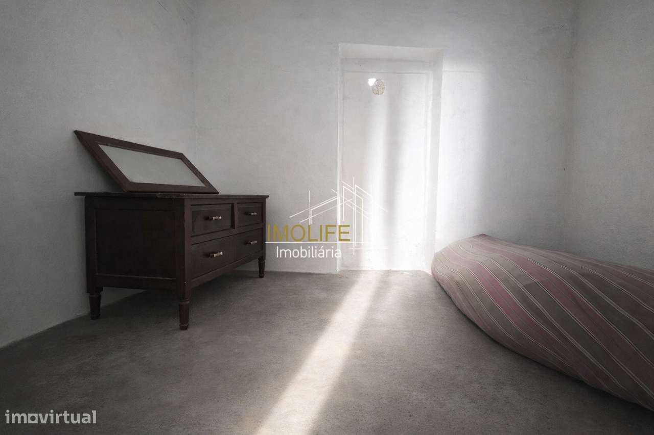 Moradia T1 para remodelar-7