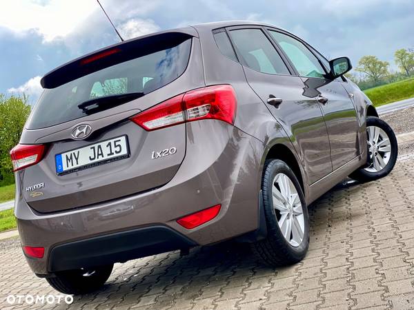 Hyundai ix20 1.4 Premium - 30