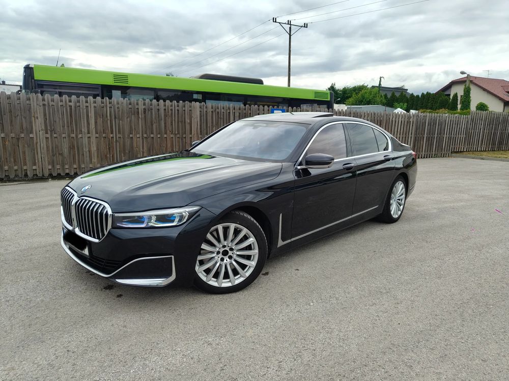 BMW 7 Series G11/12 740d xDrive 2019