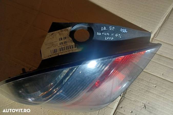 Lampa stop dreapta pe aripa Opel Astra H  [din 2004 pana  2007] seria Hatchback 1.7 CDTI 6MT (101 h - 2