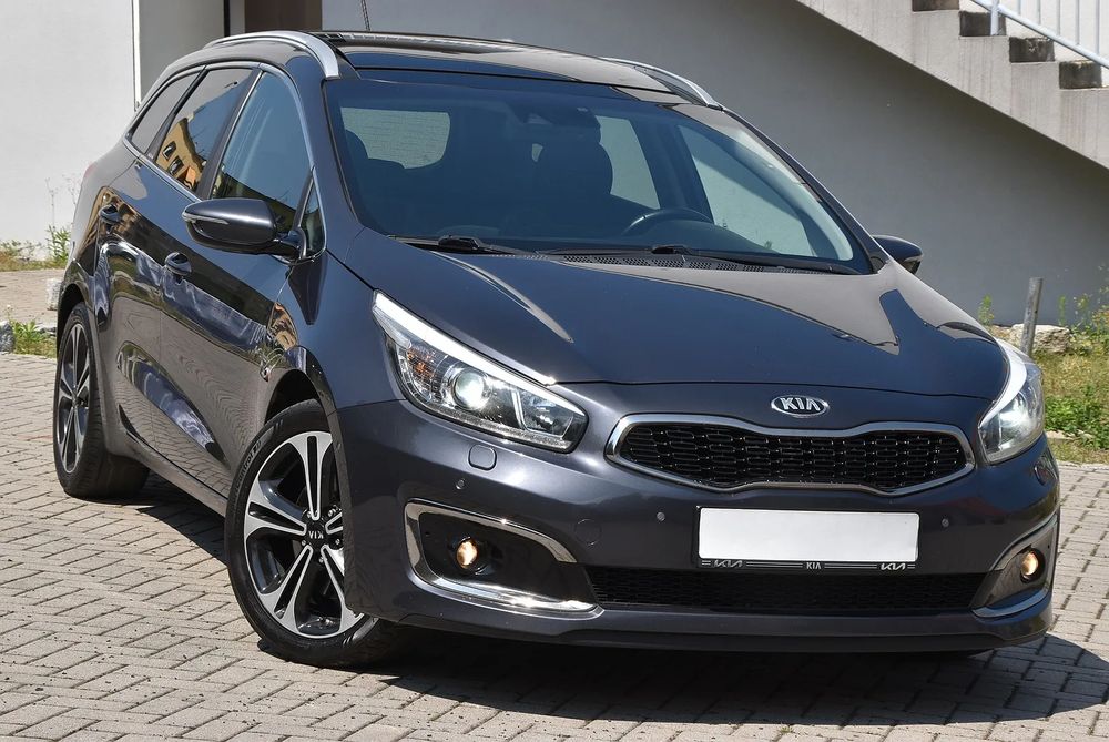 Kia Ceed II (2012-) 1.6 CRDi 136 DCT ISG Platinum Edition 2016