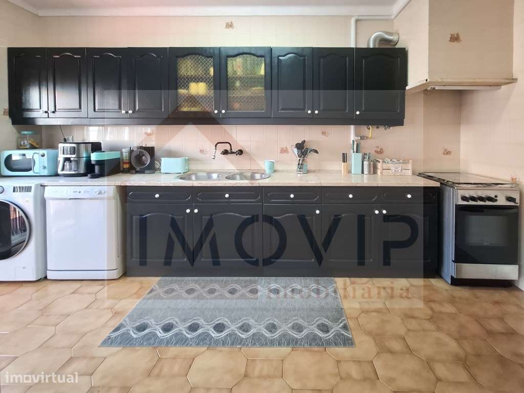 Apartamento T3 com terraço no Montijo (centro)-10