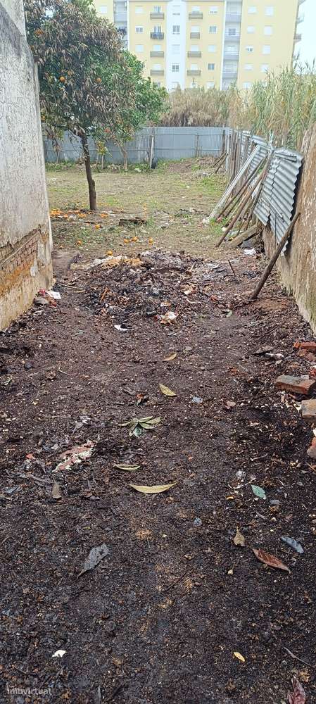 Moradia térrea T2 - centro da cidade!-20