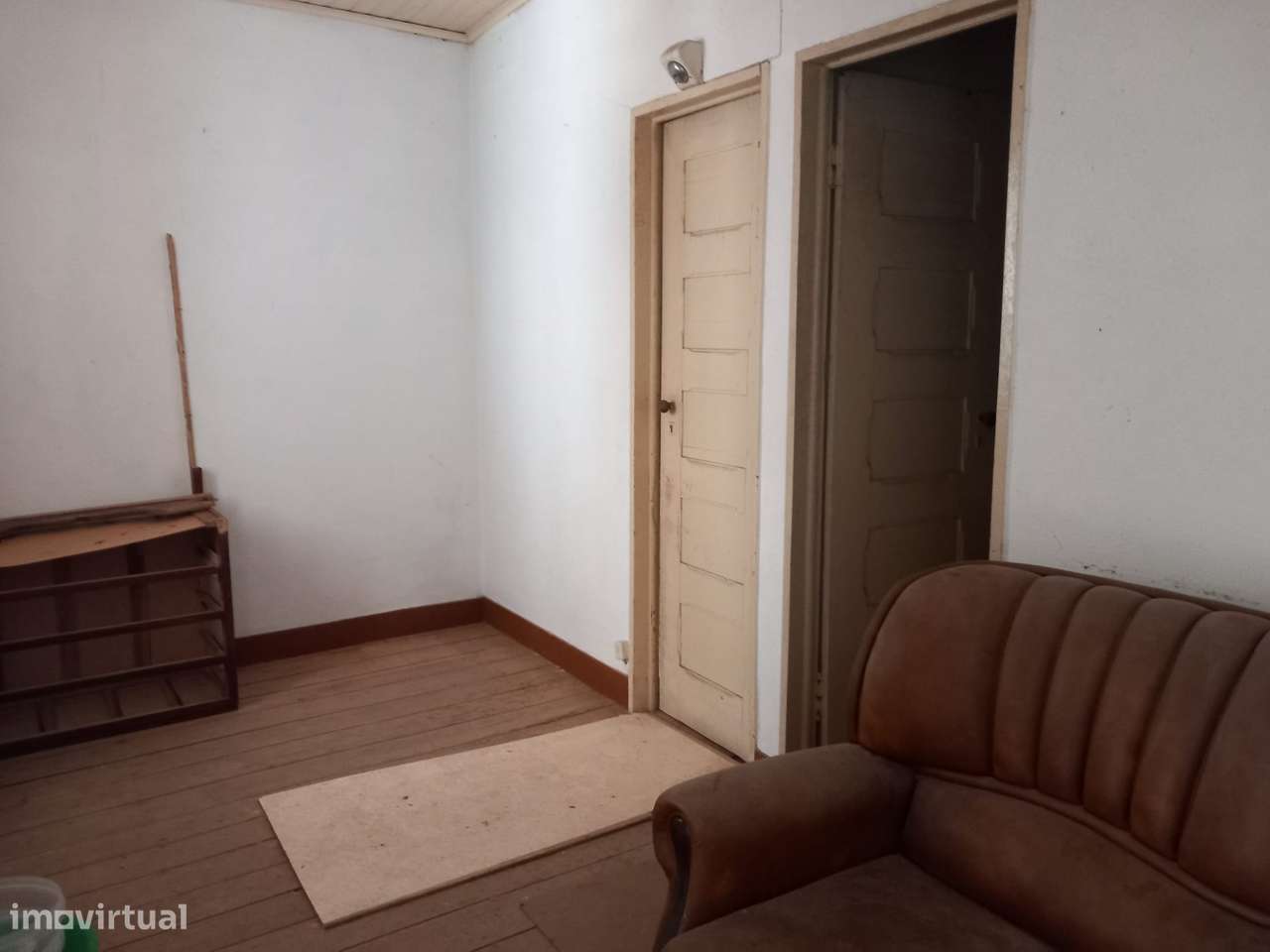 Prédio na Lourinhã - Grande imagem: 5/10