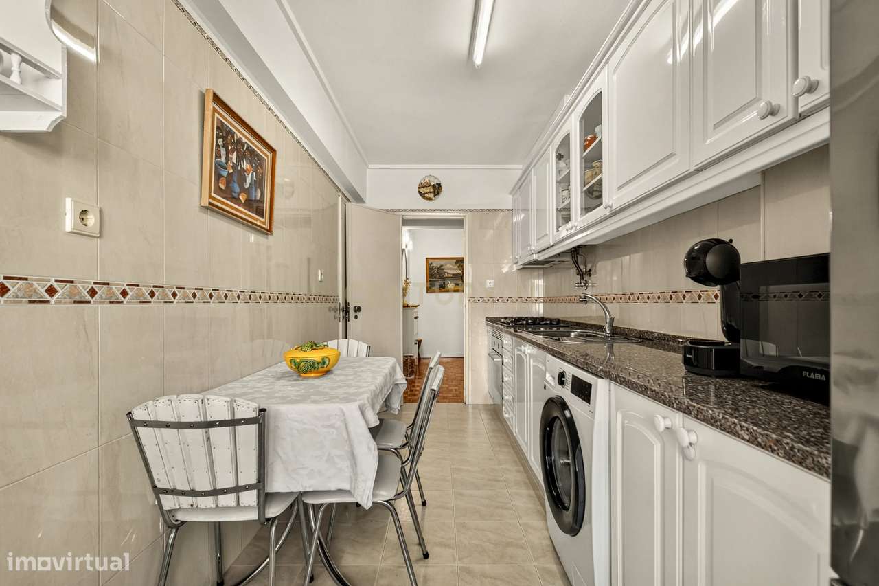 Apartamento T3 com Excelente Localização | Espaço | Luz | Centralidade-5