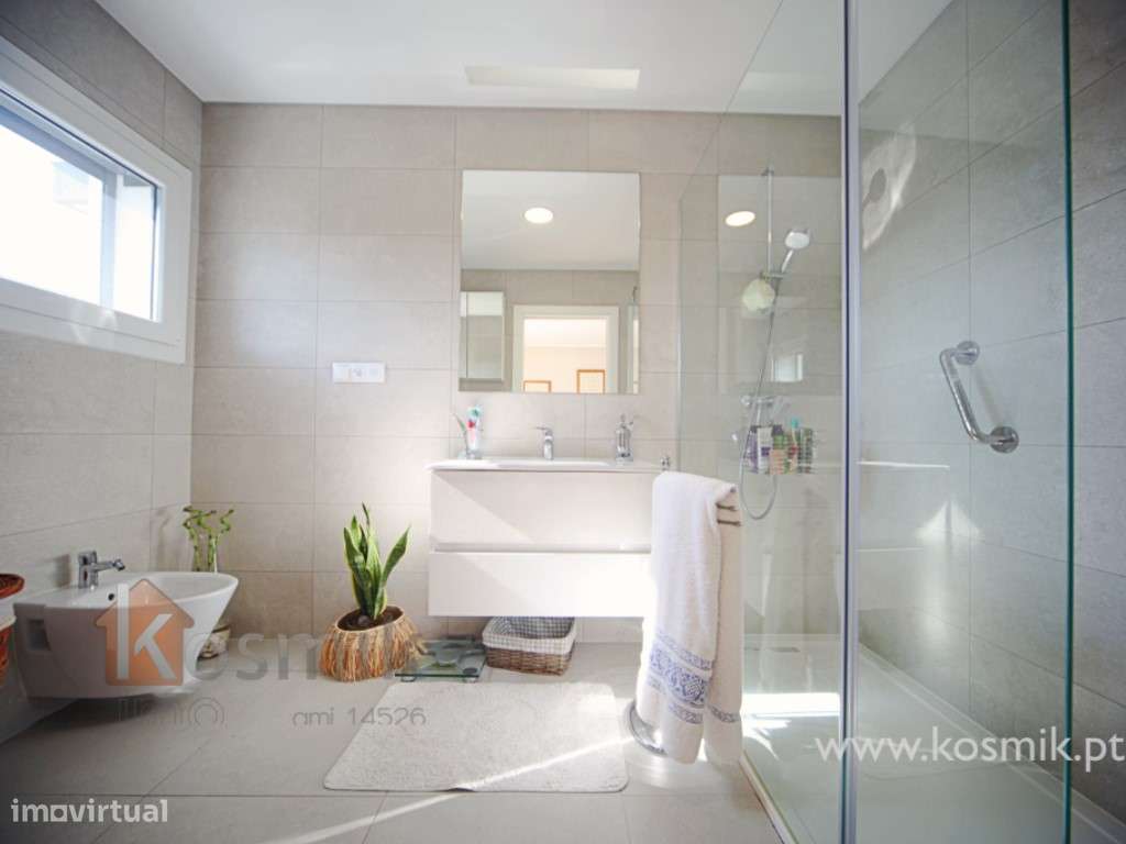 T2 ODIVELAS . PAIÃ :: SEMINOVO : Equipado : Garagem : Arrecadação-11