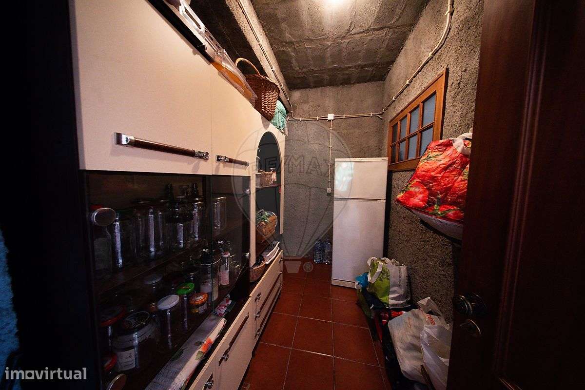 Moradia T5 para venda-40