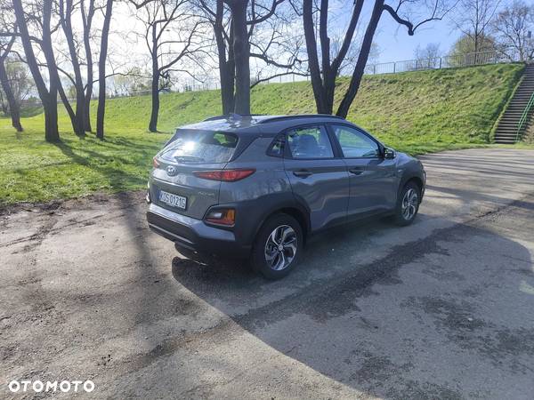 Hyundai Kona 1.6 GDI Hybrid Comfort DCT - 4