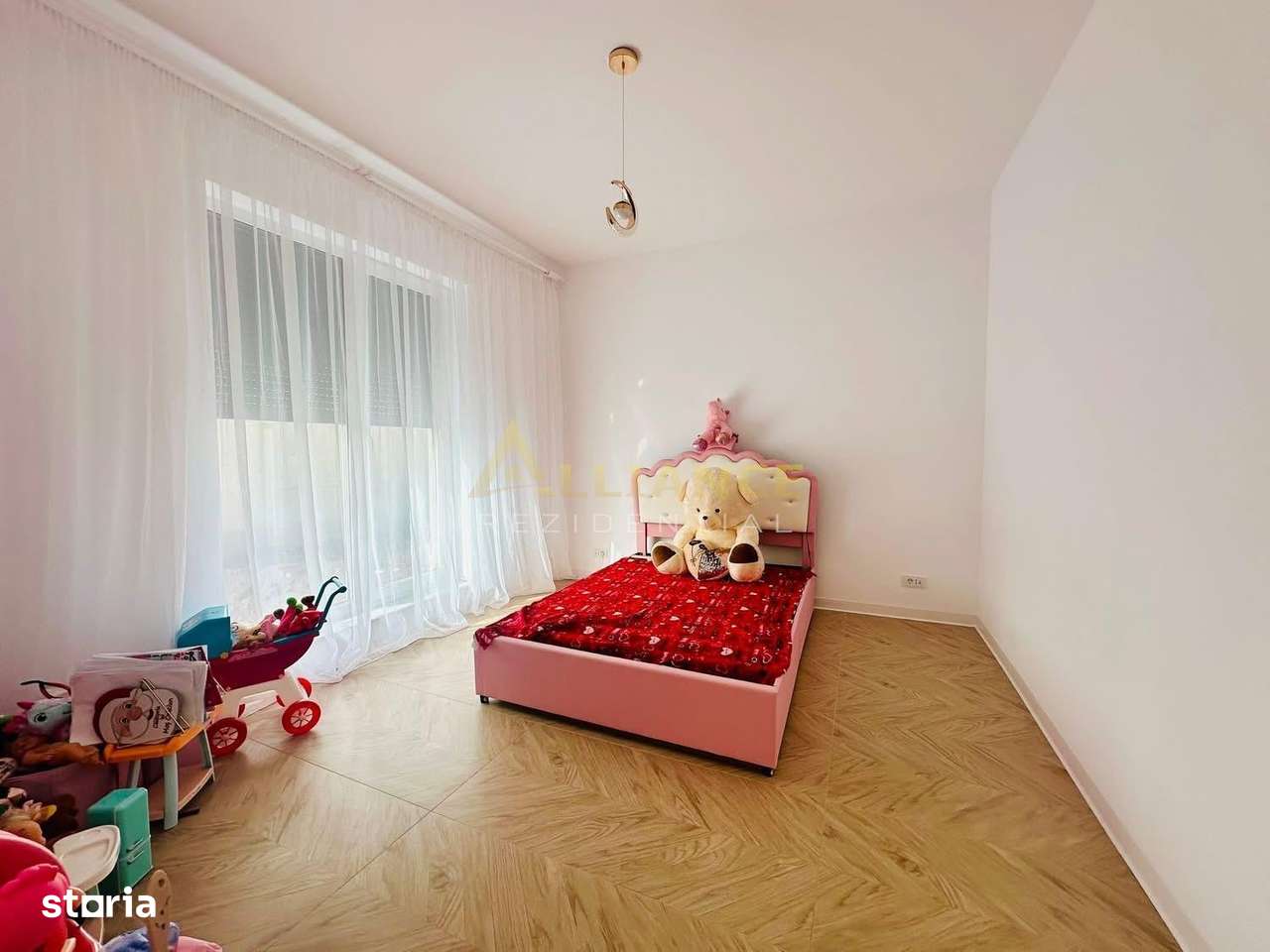 Casa individuala ~ 10 min metrou Tudor Arghezi ~ 4 Camere 2 Bai ~ PROM-11