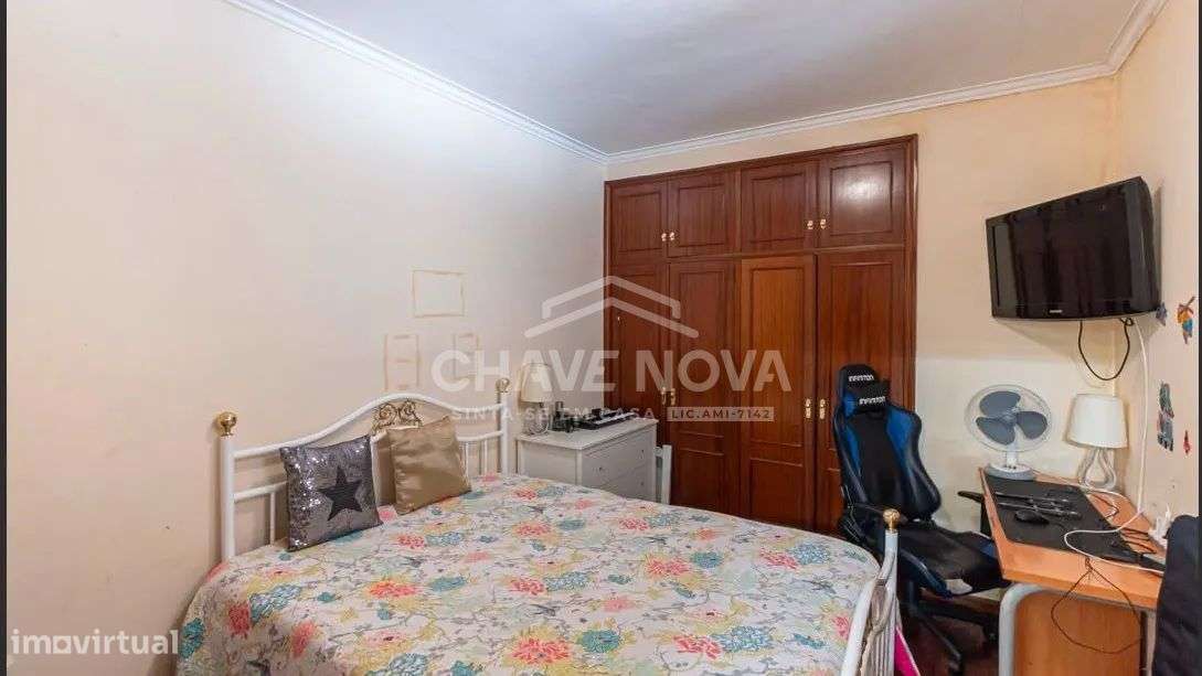 Apartamento T2+1 c/Varanda e Lug. Garagem | Oliveira do Douro-10