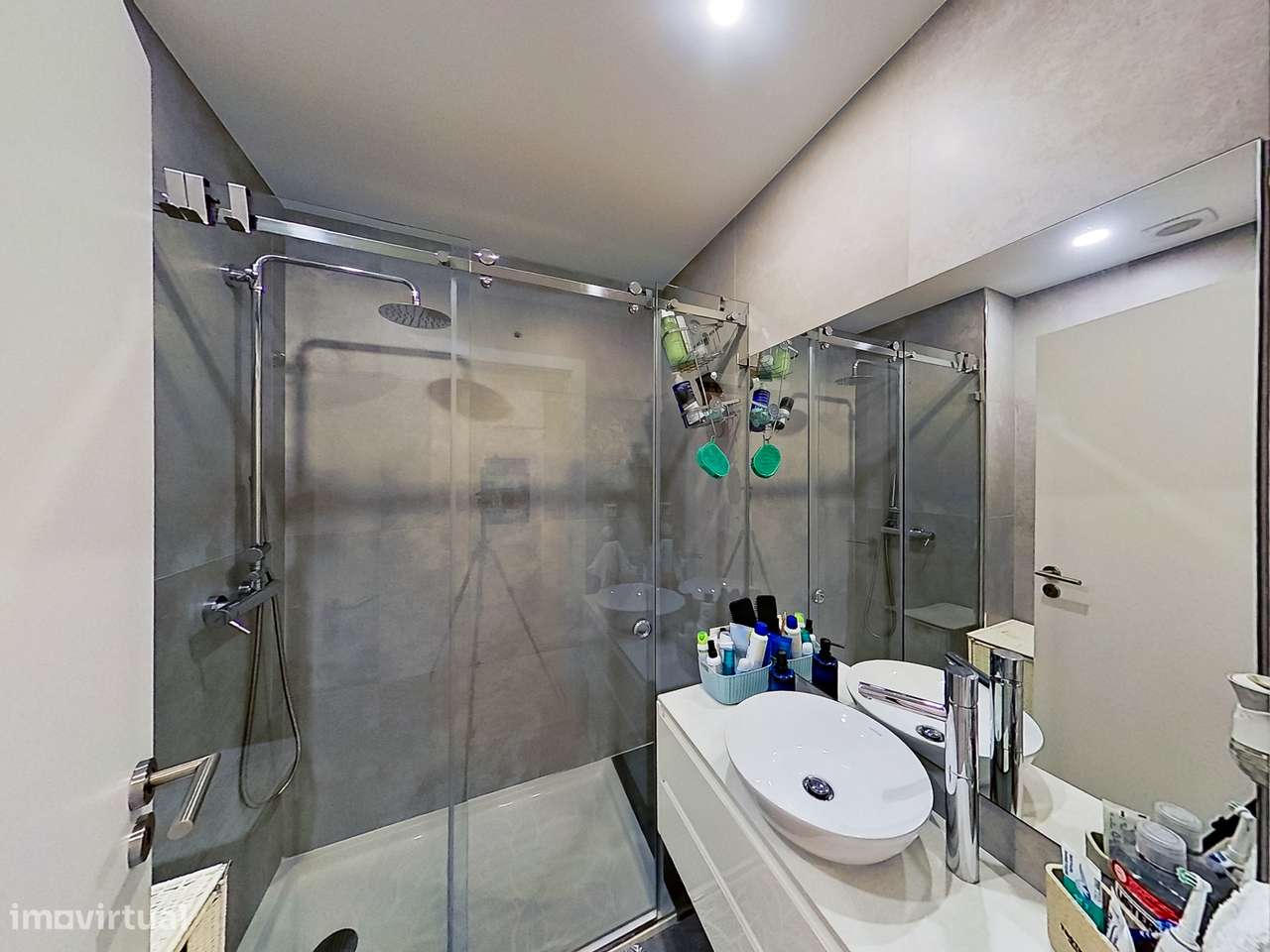 T-3 NOVO PRONTO A HABITAR, COM 2 SUÍTES, 2 VARANDAS, RESERVADO !-18