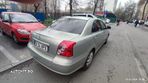 Toyota Avensis 2.0 D-4D Comfort - 3