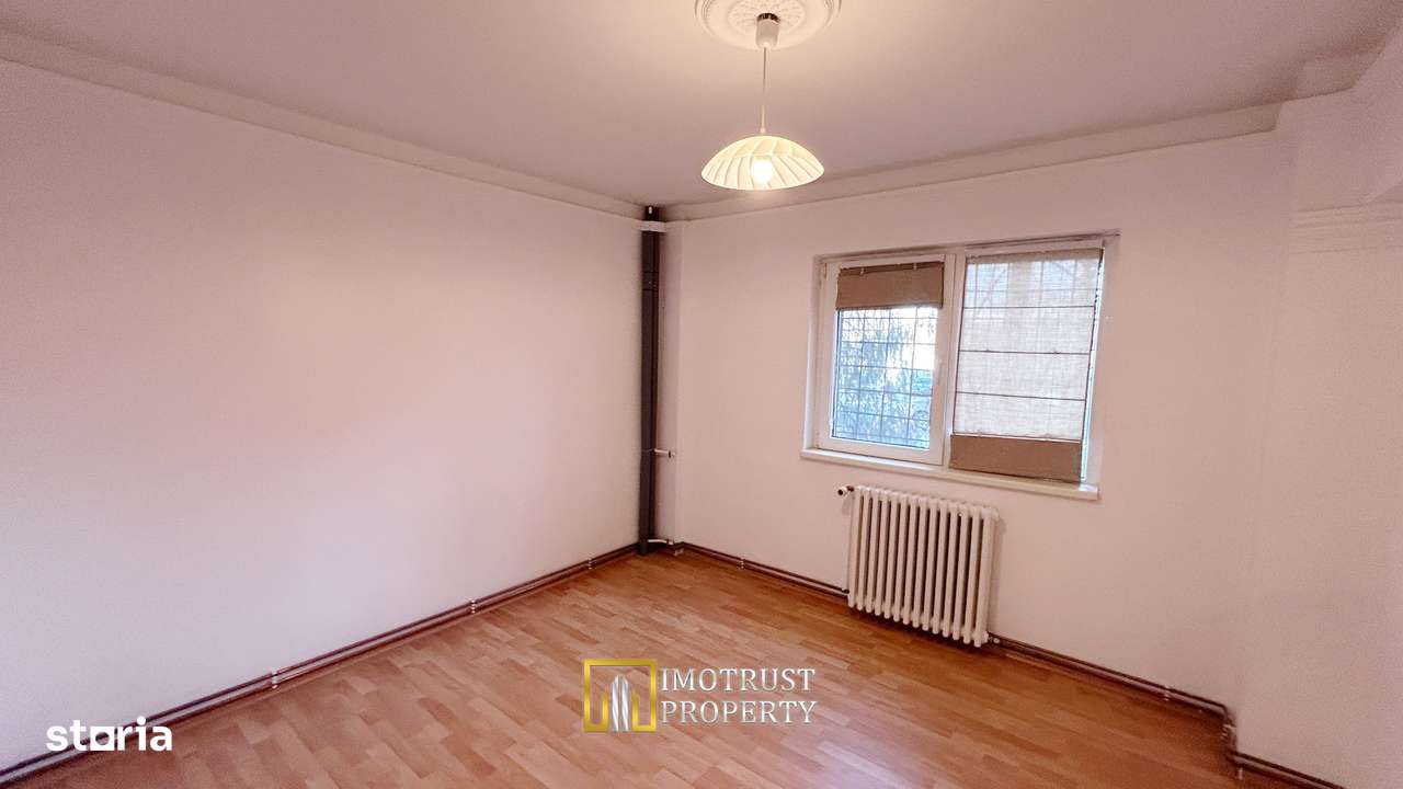 De vanzare apartament 4 camere, Arad-8