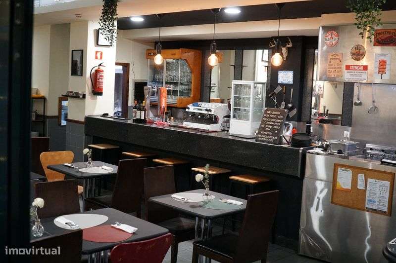 Trespasse restaurante todo equipado pronto a funcionar - Grande imagem: 5/6