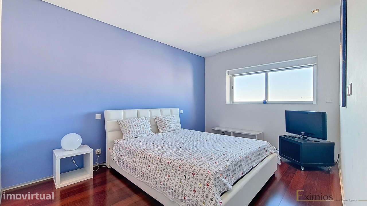 Apartamento T2 com garagem, em Árvore-13