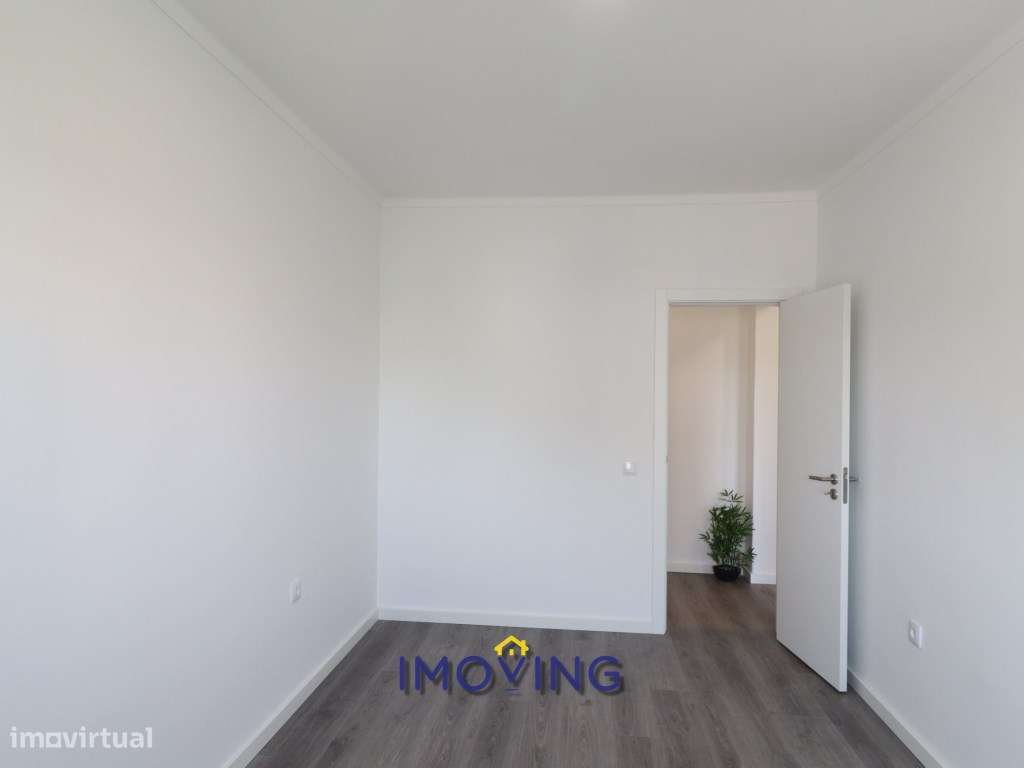 Apartamento T2, Remodelado, na Verderena, Barreiro-16